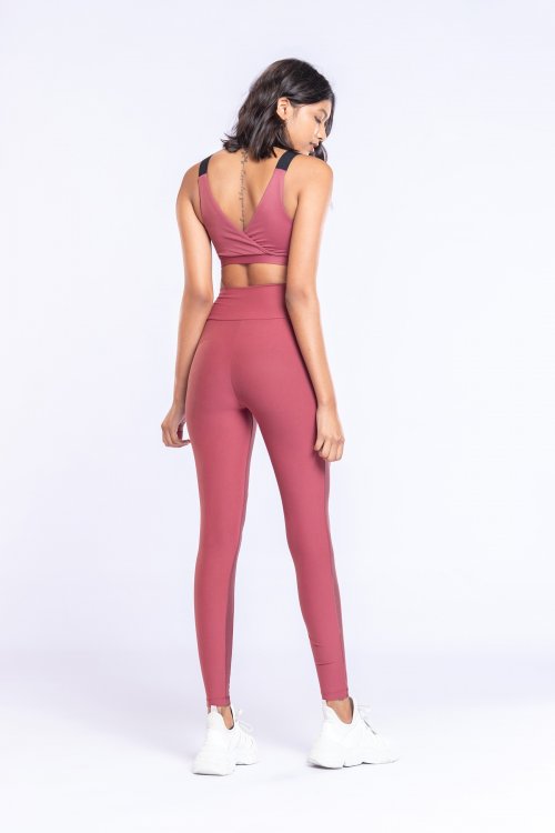 Top All In One Essential e Calça Fusô Contour Line Valentino Top All In One Essential e Calça Fusô Contour Line Valentino