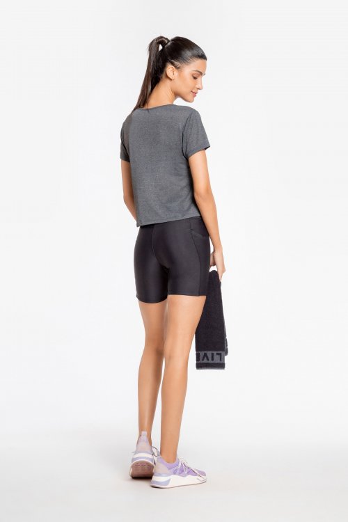 Blusa LIVE! Comfy Reflex Mescla Escuro e Bermuda Neo Intense Essential Preto Blusa LIVE! Comfy Reflex Mescla Escuro e Bermuda Neo Intense Essential Preto
