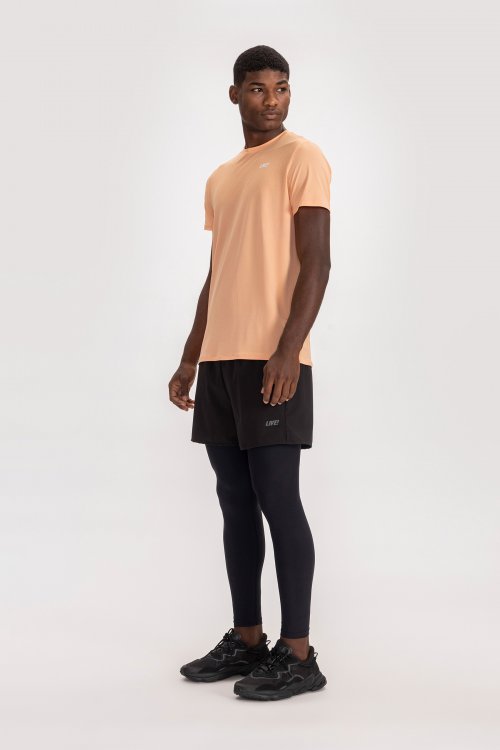 Camiseta Graphic Apricot e Calça Pro Training Essential Camiseta Graphic Apricot e Calça Pro Training Essential