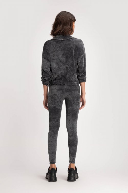 Jaqueta e Legging Urban Vibes Preto Jaqueta e Legging Urban Vibes Preto