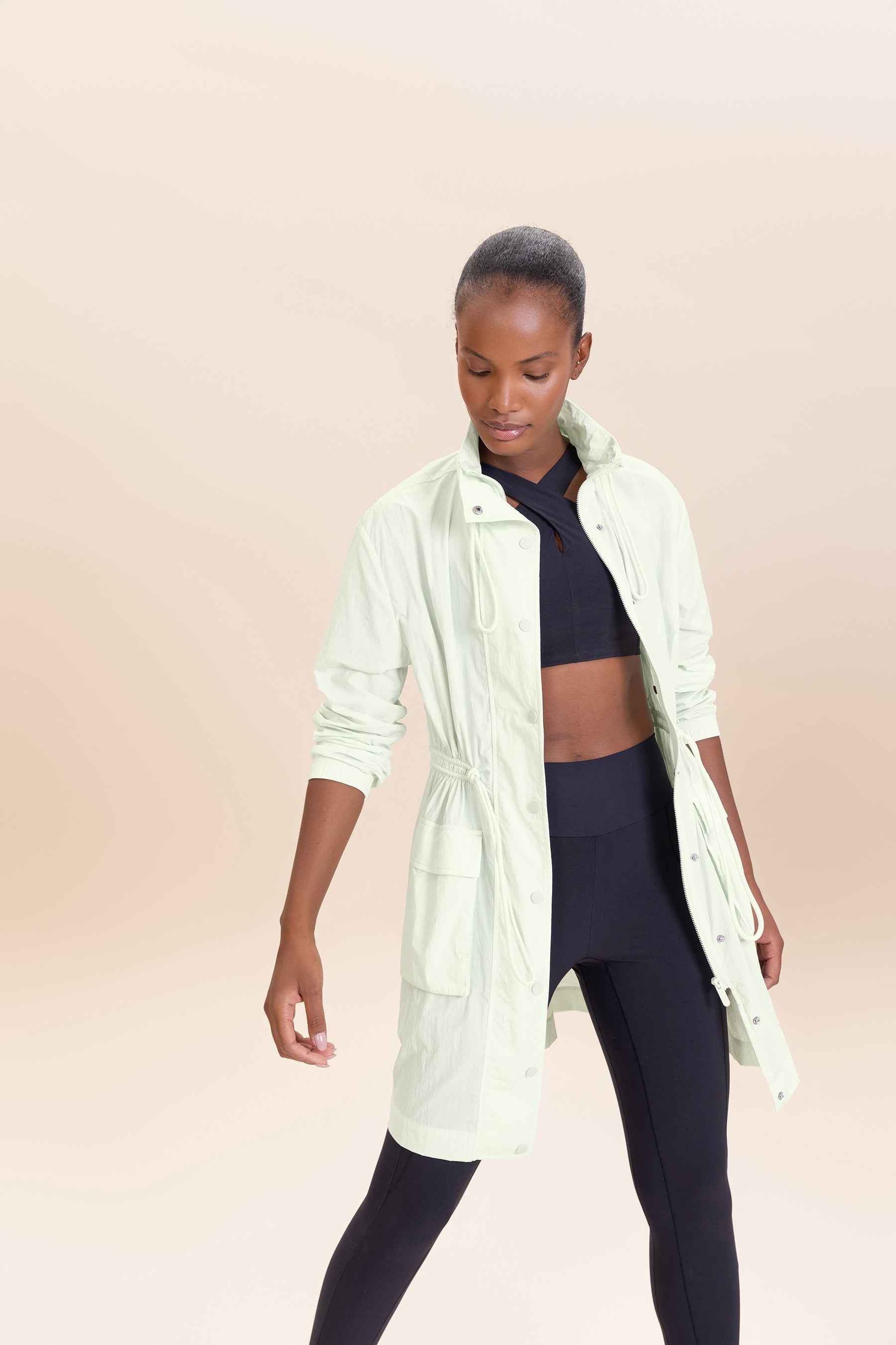 V TWELVE TONE PARKA L ブラック/ライム 333848_I2037_0VD219_1.jpg