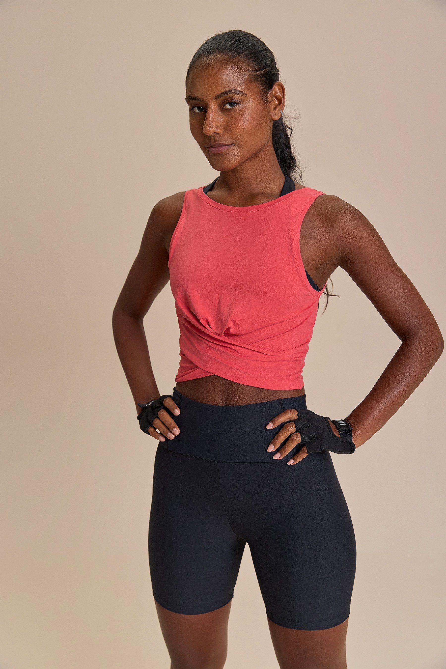 Live! — Regata Cropped Twist Broad
