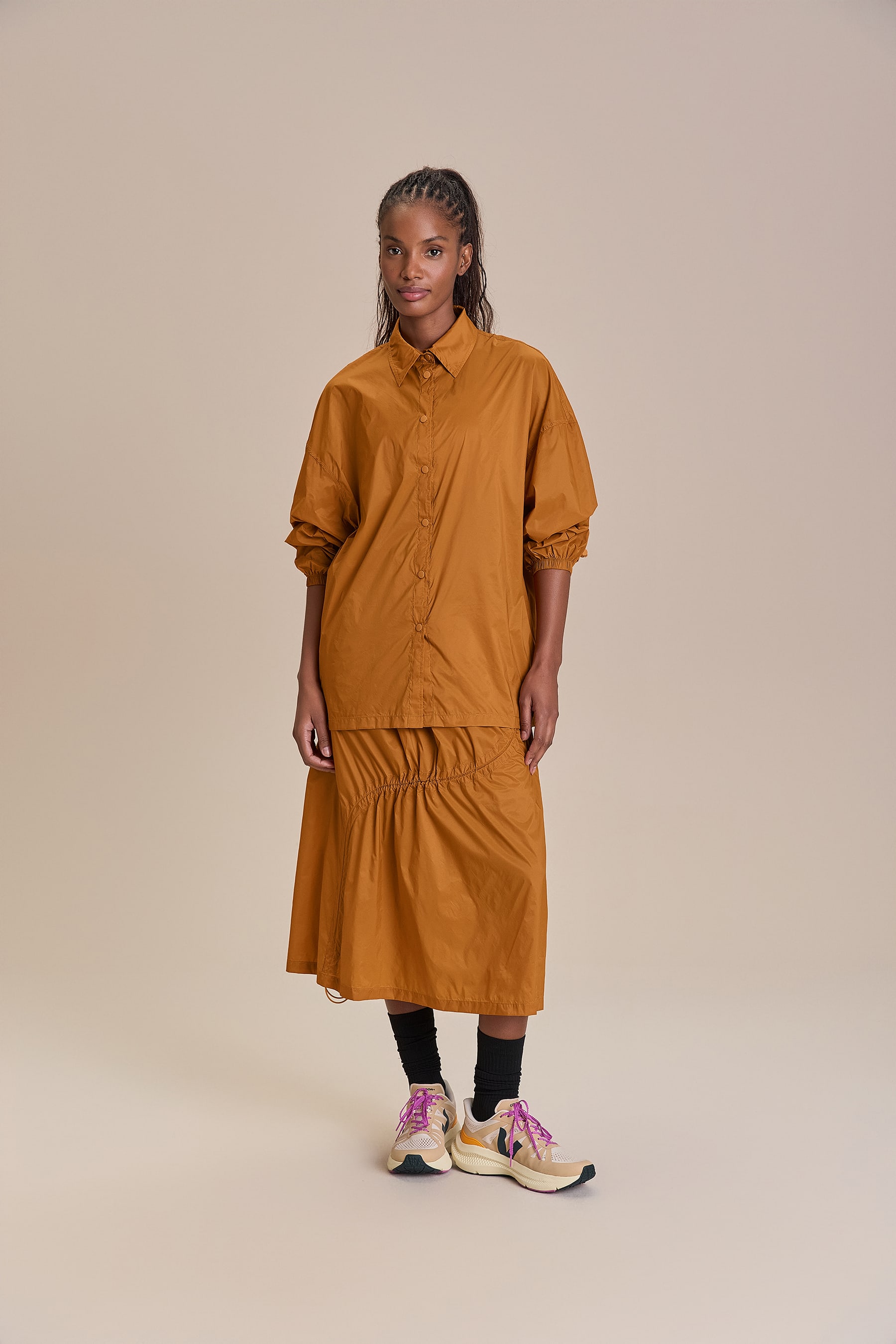 Live! — Saia Midi Nylon Light