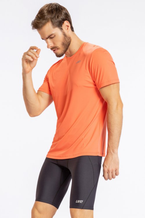 Camiseta Hard Training Essential Camiseta Hard Training Essential