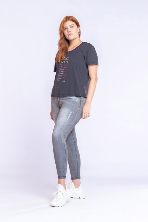 Blusa Comfy Signature LIVE!+ Blusa Comfy Signature LIVE!+
