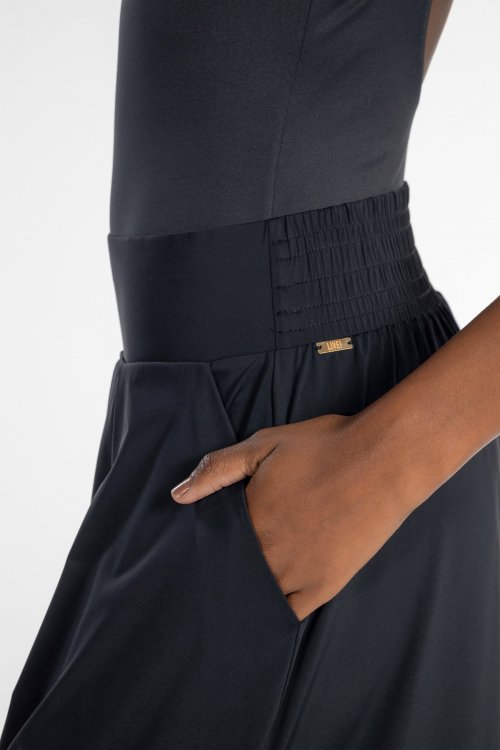 Calça Pantacourt Essential Calça Pantacourt Essential