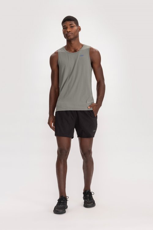Shorts LIVE! Essential Shorts LIVE! Essential