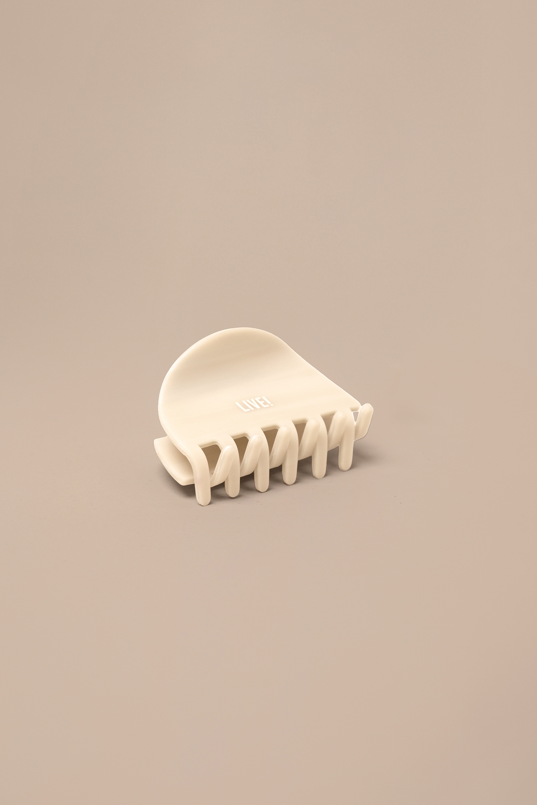 Hair Claw Clip LIVE! Medium — LIVE!