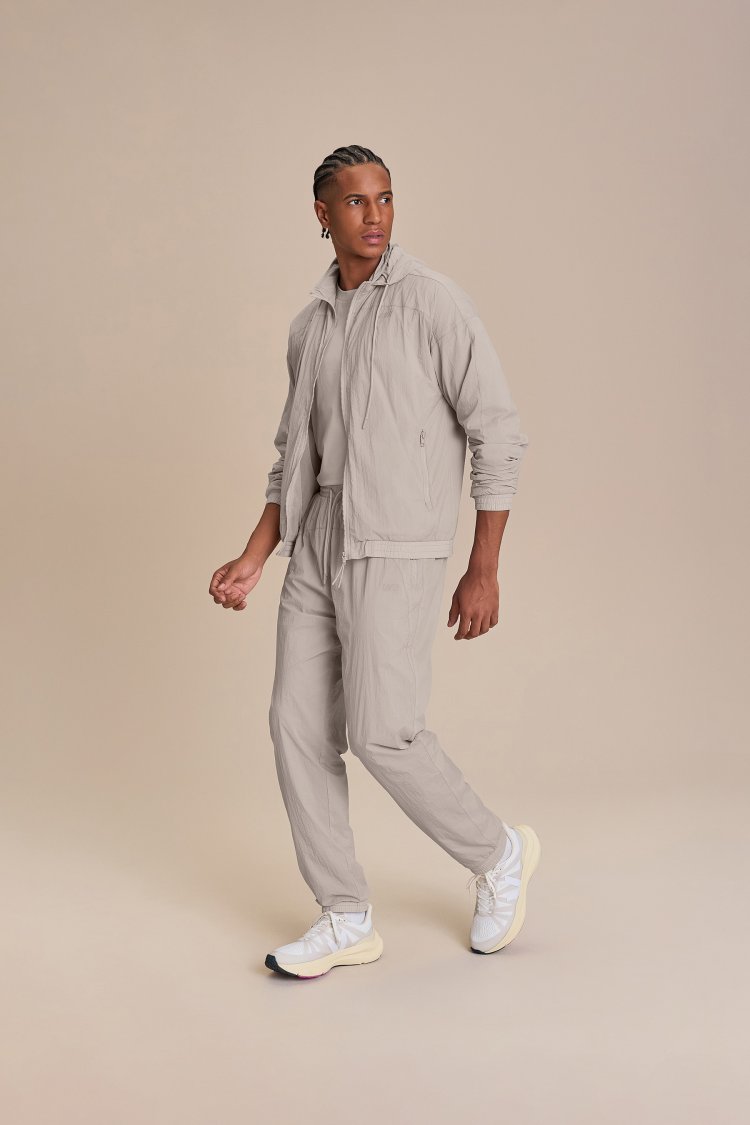 373240_IP012_00CZ75_1.jpg